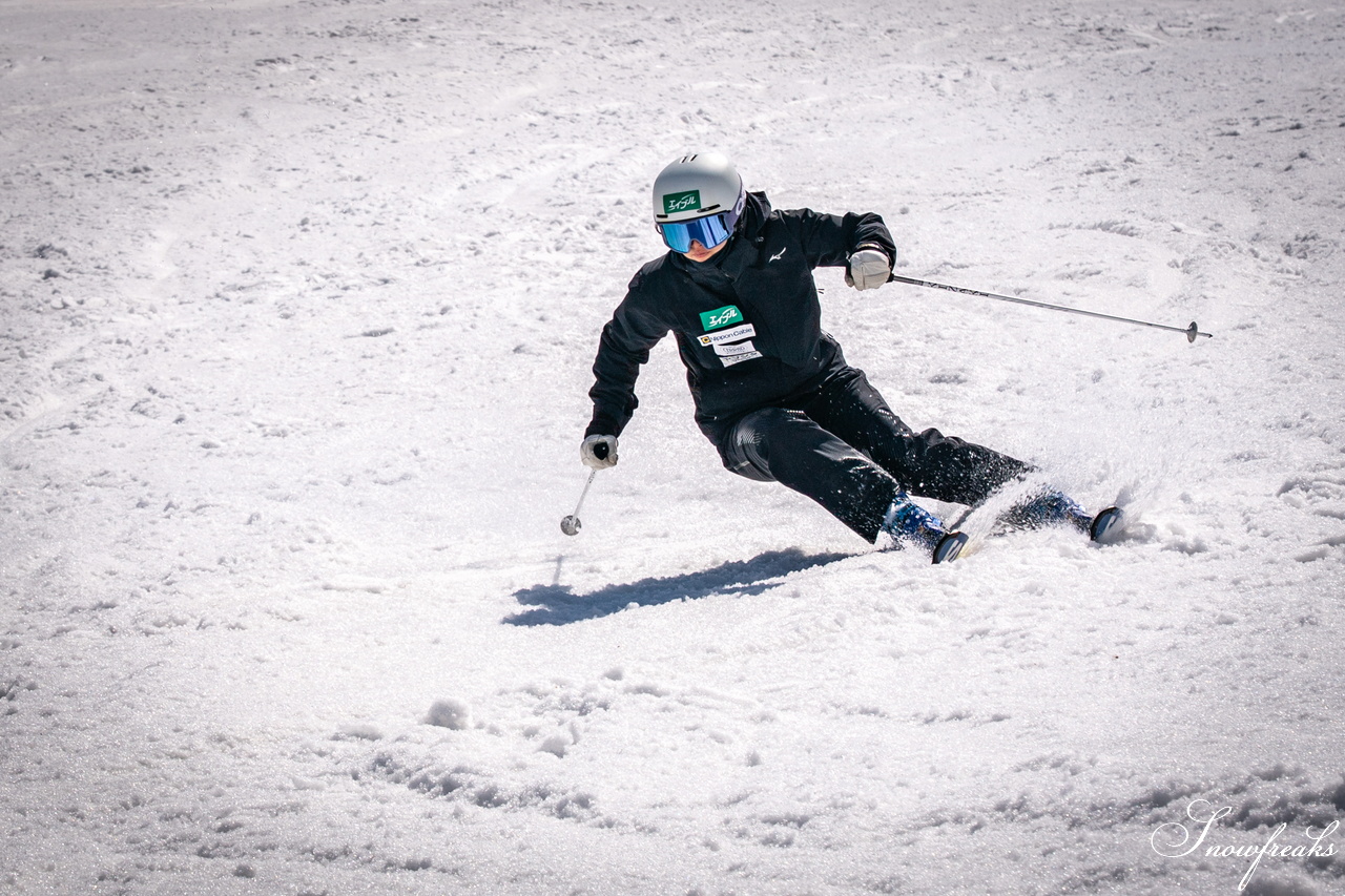 キロロリゾート｜ポカポカ陽気で絶好の春スキー日和♪こんな日は、みんなで思いっきり春雪を満喫しましょう！